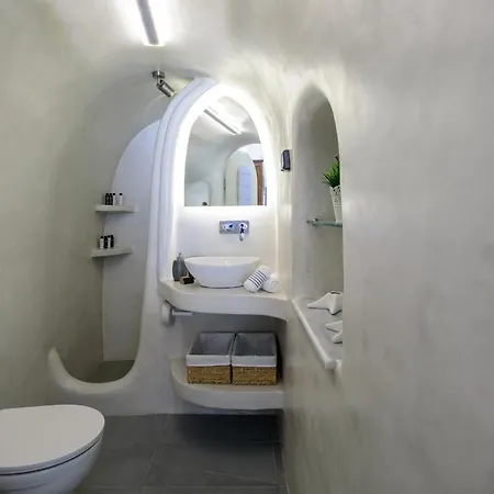 Casa Delle Botti Cave House Santorini Oia Foinikiá